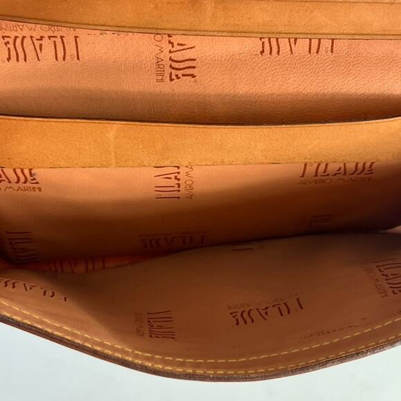 Alviero Martini Leather Wallet 7.5" Geo Classic Map Gold Clip Closure - Picture 5 of 7